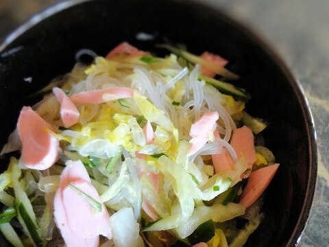 魚肉ソーセージと春雨のポン酢サラダ